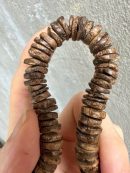 High quality natural agarwood bracelet, large amount of essential oil, almost submerged in water, beautiful button design, suitable for both men and women , only One