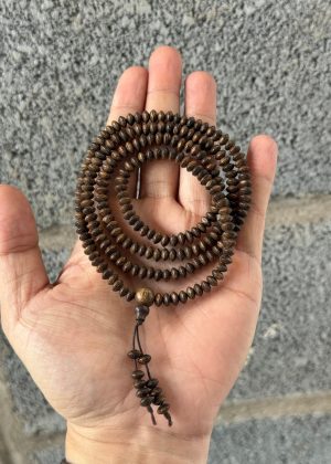 New Style Agarwood Necklace , Agarwood 108 Bead Natural, Wild Oudh Necklace .