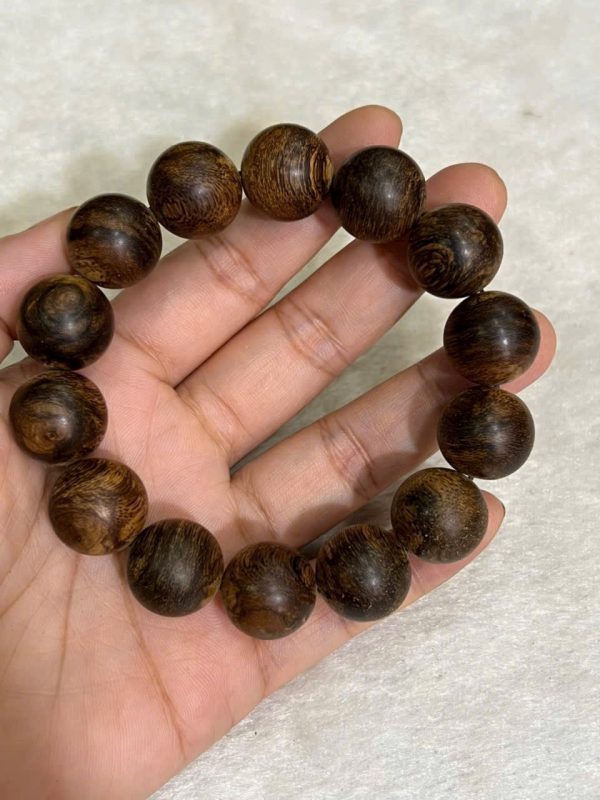 Wild Philippinse Agarwood Bracelet, Agarwood From Agusan Forest, Rare And only 1 , Weight Almost Sinks In Water