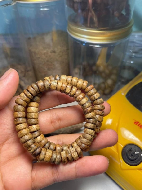 Super Grade Kalimantan Wild Agarwood Bracelet , From Kali Island , Strong Aroma, Jewelry Bracelets