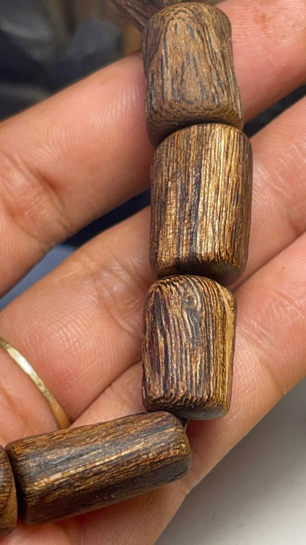 Super King Agarwood Philipinese , Old Sediments , Strong Aroma , Only 1 - 图片 3