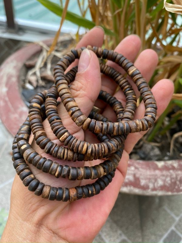 Super Grade Agarwood Bracelet,Sink In Water, Super Sare,Strong Aroma,old agarwood